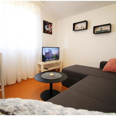 Studio Apartman Elena Primošten Eksteriør billede